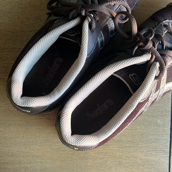 -SOLD- Skechers Brown Size 8.5 - Picture 2 of 4
